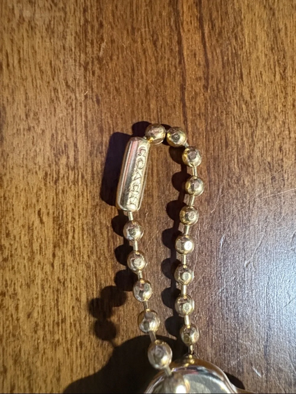 COACH Large Gold Metal Hangtag & Chain